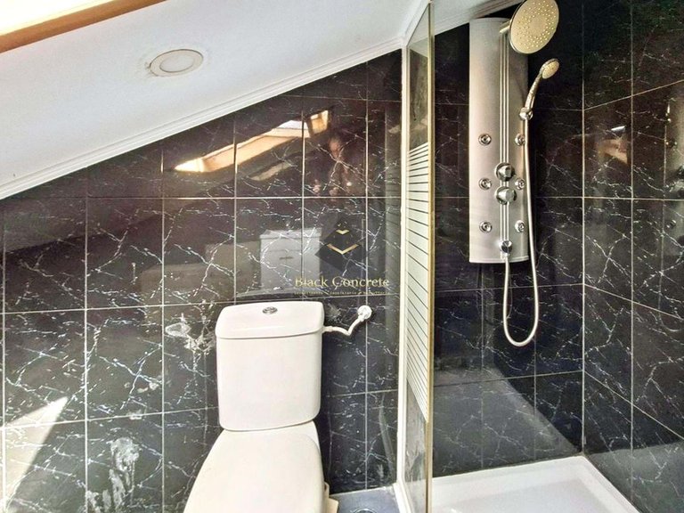 Apartment for Sale in Seixal, Setúbal 18