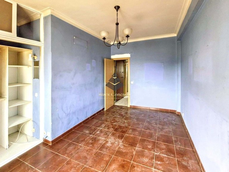 Apartment for Sale in Seixal, Setúbal 7