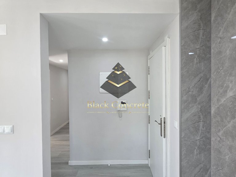 Apartment for Sale in Seixal, Setúbal 3