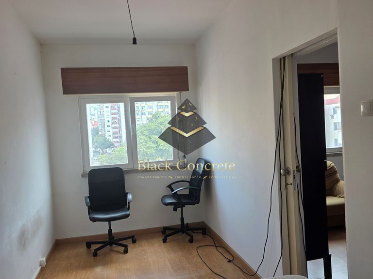 Apartment for Sale in Amadora, Lisbon 7