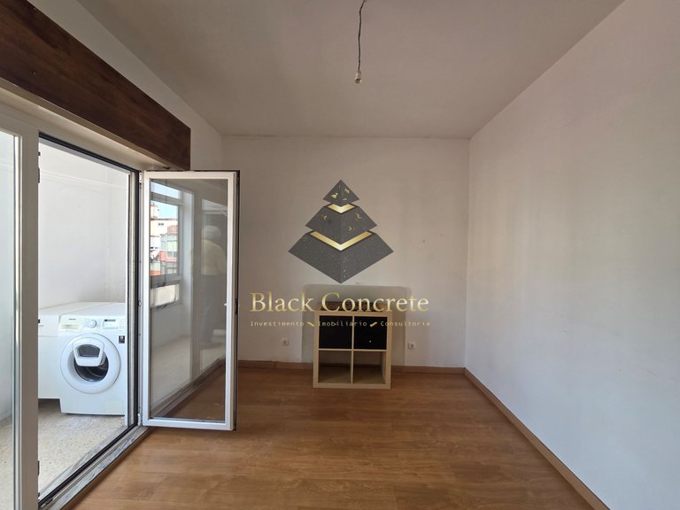 Apartment for Sale in Amadora, Lisbon 14