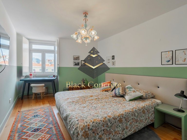 Apartment for Sale in Lisboa, Lisbon 12