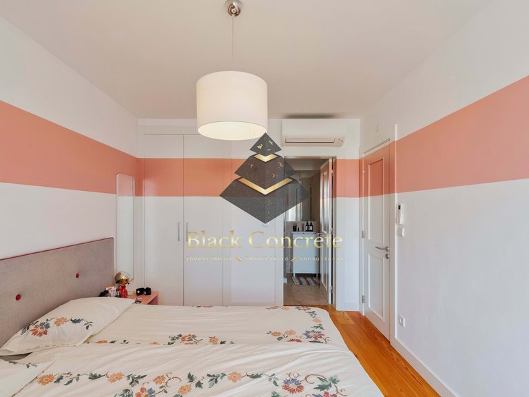 Apartment for Sale in Lisboa, Lisbon 23
