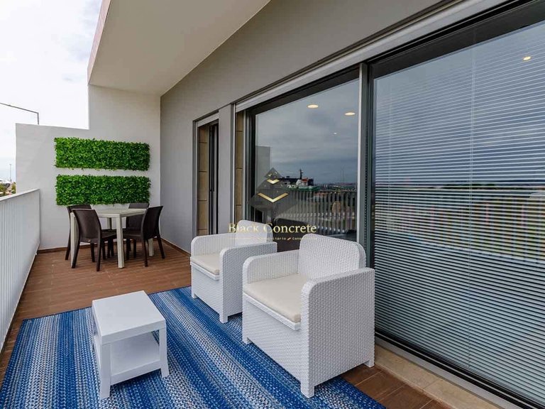 Apartment for Sale in Seixal, Setúbal 9