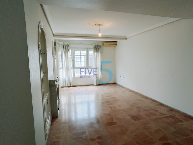 Apartment for Sale in Alicante, Valencia 4