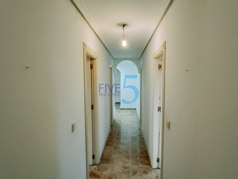 Apartment for Sale in Alicante, Valencia 11