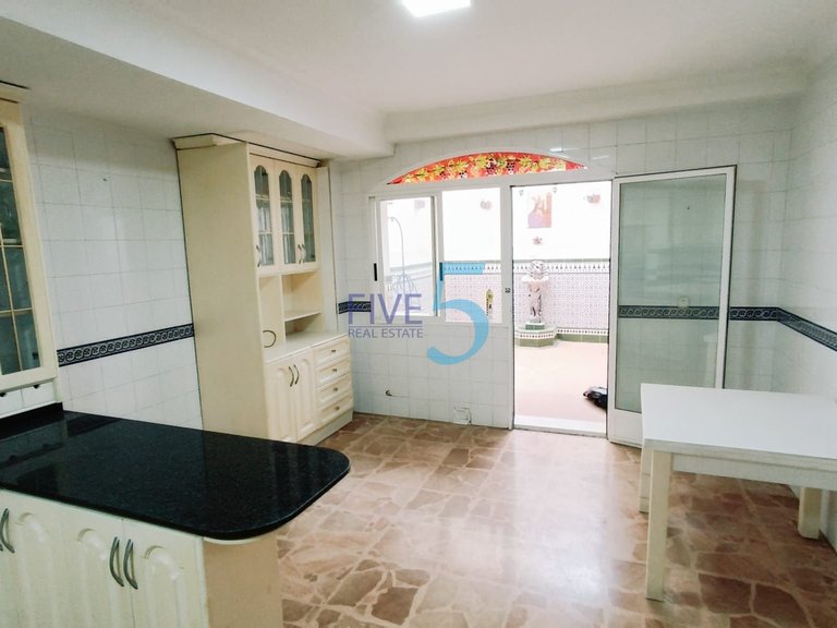 Apartment for Sale in Alicante, Valencia 15