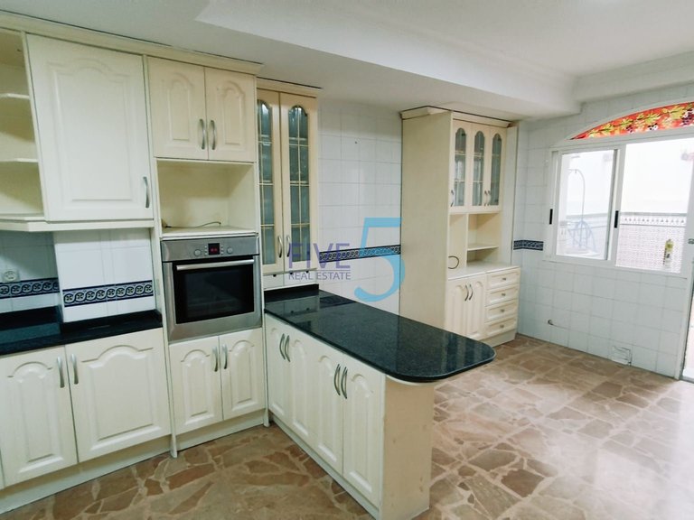 Apartment for Sale in Alicante, Valencia 14