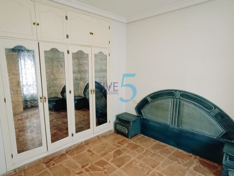 Apartment for Sale in Alicante, Valencia 6