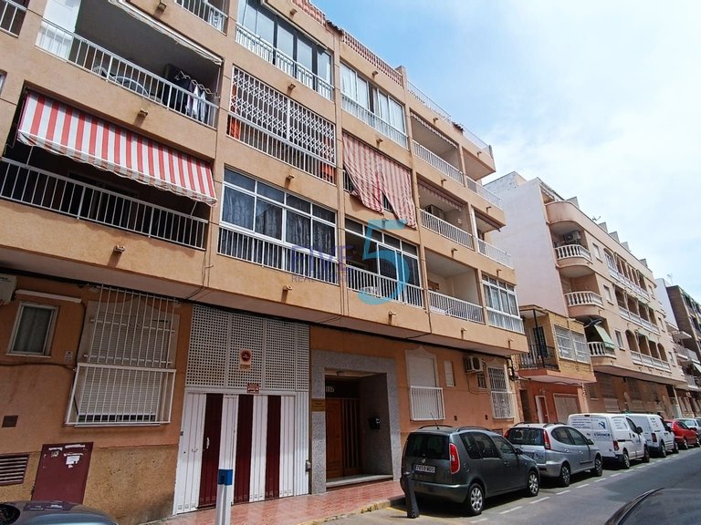 Apartment for Sale in Alicante, Valencia 1