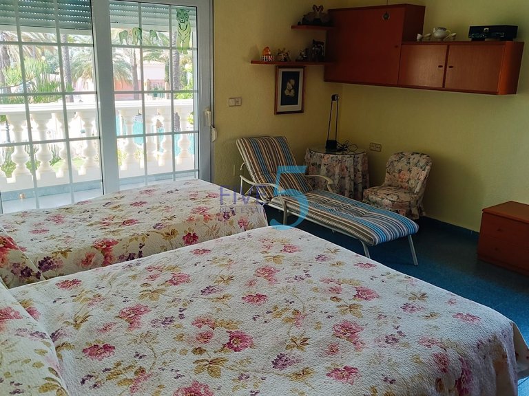 Villa for Sale in Alicante, Valencia 13