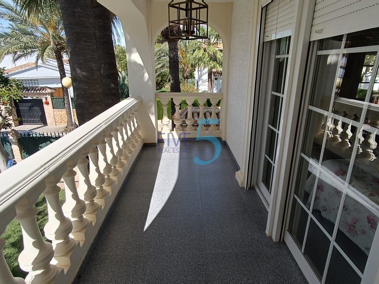 Villa for Sale in Alicante, Valencia 39