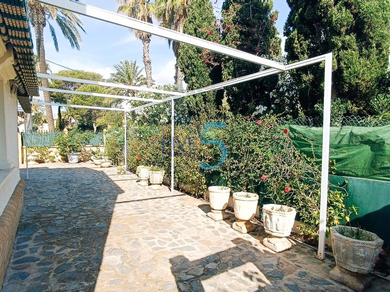 Villa for Sale in Alicante, Valencia 30
