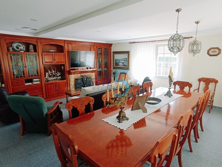 Villa for Sale in Alicante, Valencia 8