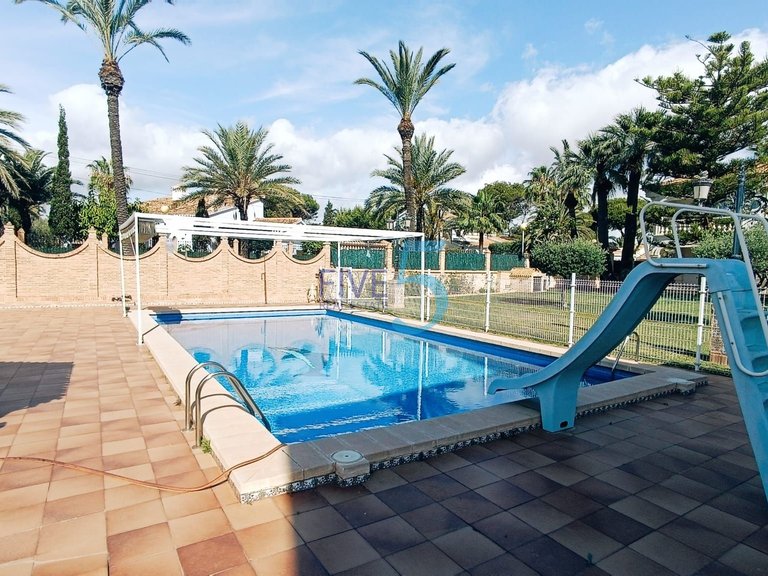Villa for Sale in Alicante, Valencia 5