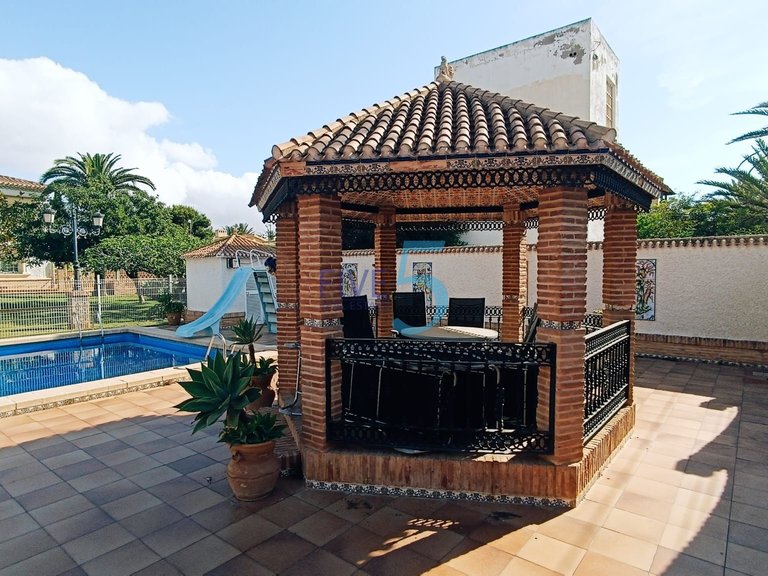 Villa for Sale in Alicante, Valencia 35