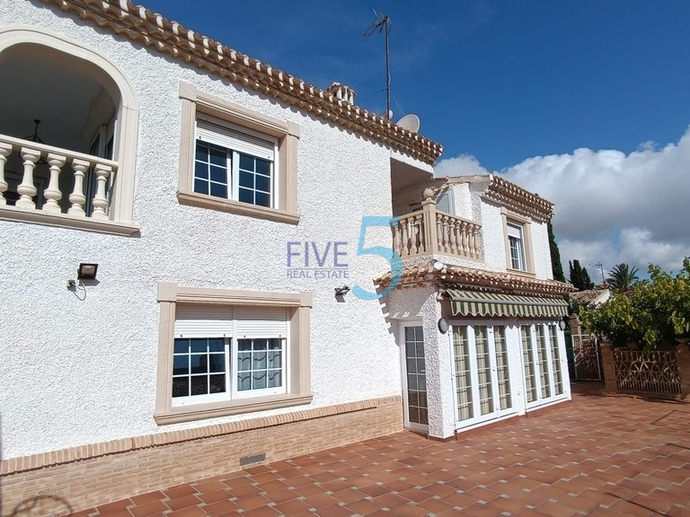 Villa for Sale in Alicante, Valencia 34