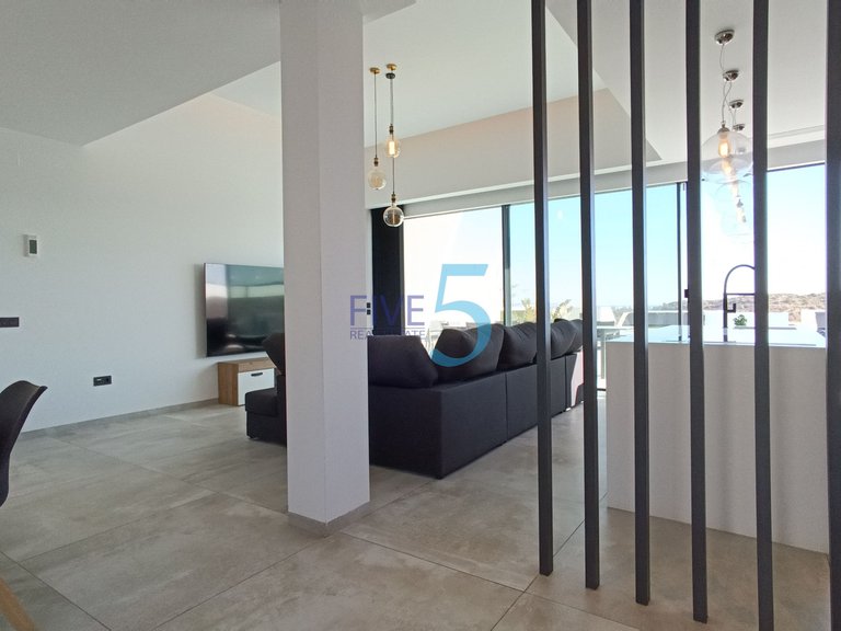 Villa for Sale in Alicante, Valencia 6
