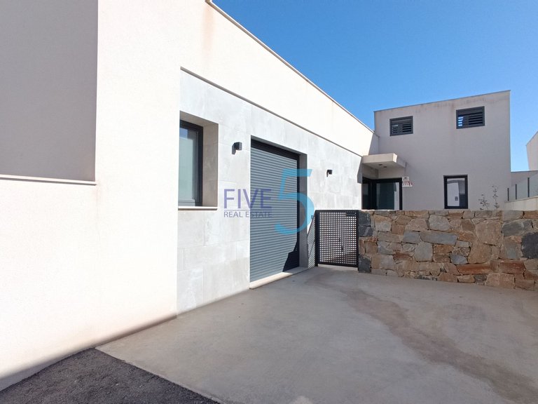 Villa for Sale in Alicante, Valencia 34
