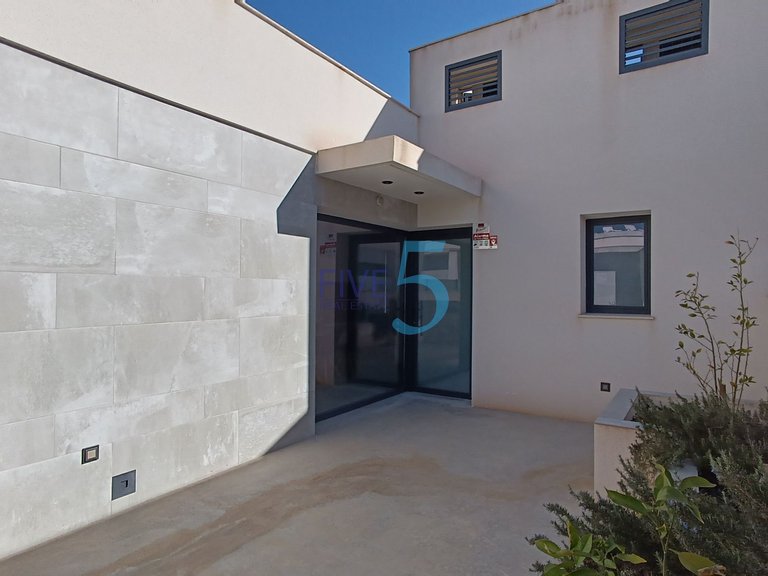Villa for Sale in Alicante, Valencia 35