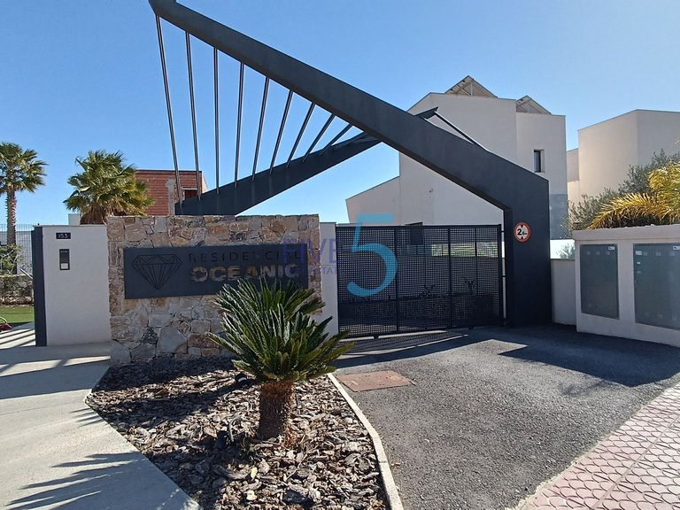 Villa for Sale in Alicante, Valencia 4