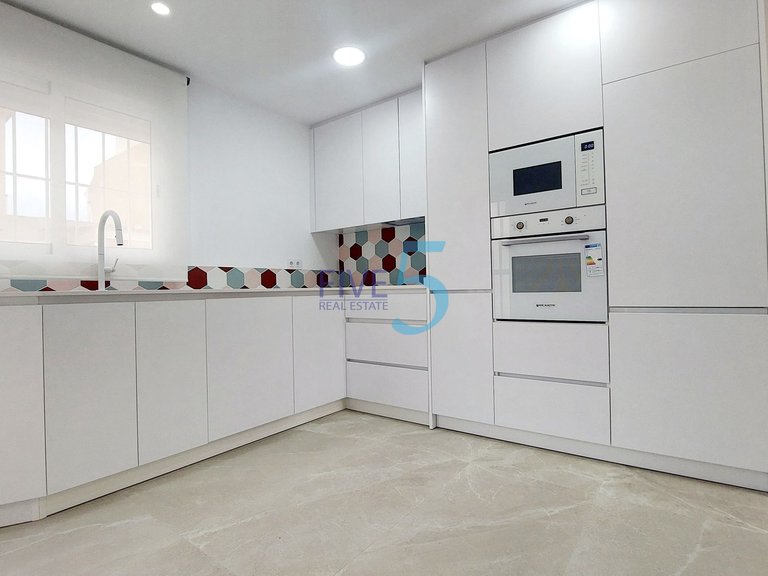 Apartment for Sale in Alicante, Valencia 7