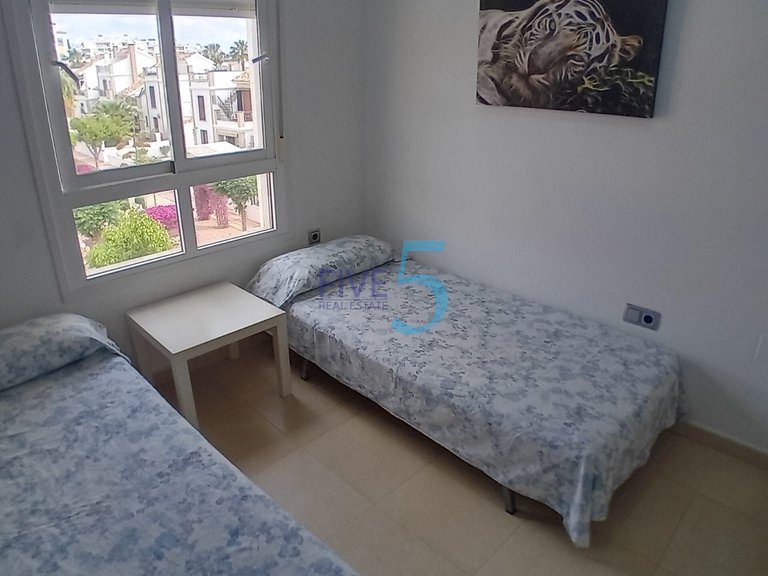 Apartment for Sale in Alicante, Valencia 10