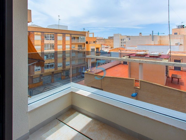 Apartment for Sale in Alicante, Valencia 18