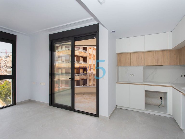 Apartment for Sale in Alicante, Valencia 7