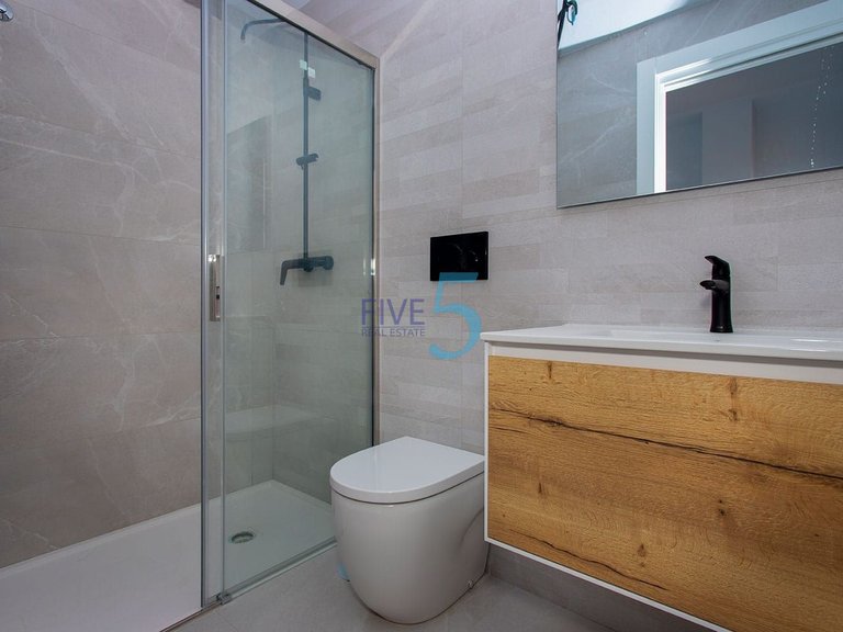 Apartment for Sale in Alicante, Valencia 15