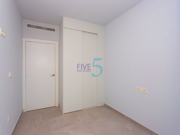 Apartment for Sale in Alicante, Valencia 16