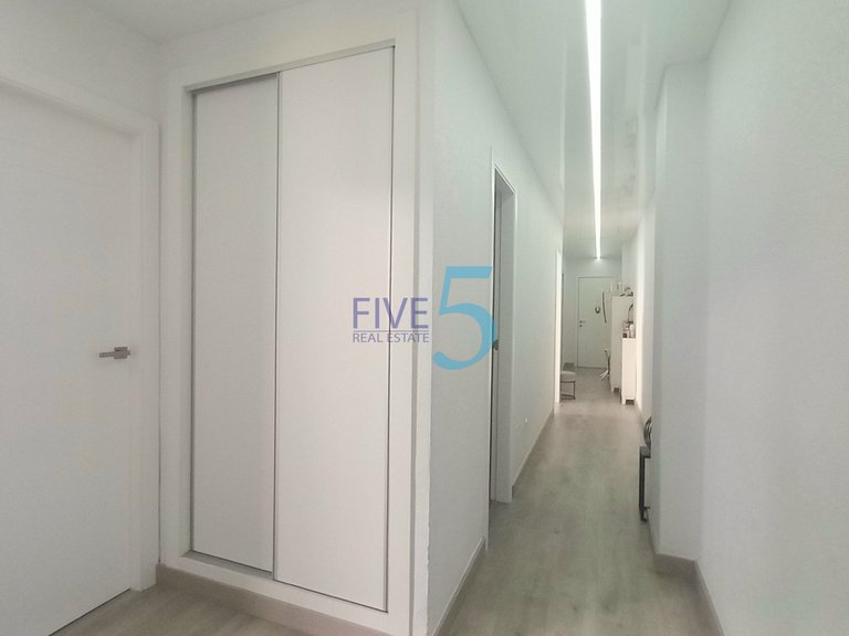Apartment for Sale in Alicante, Valencia 12