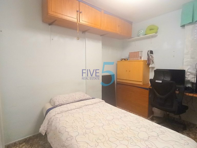 Apartment for Sale in Alicante, Valencia 11
