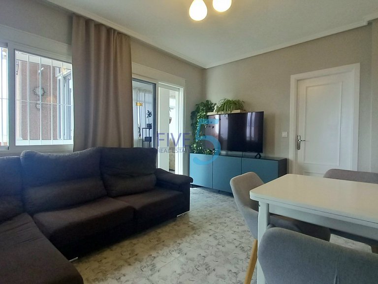 Apartment for Sale in Alicante, Valencia 4