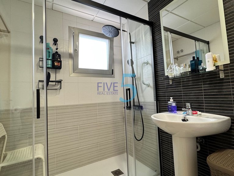 Apartment for Sale in Alicante, Valencia 10