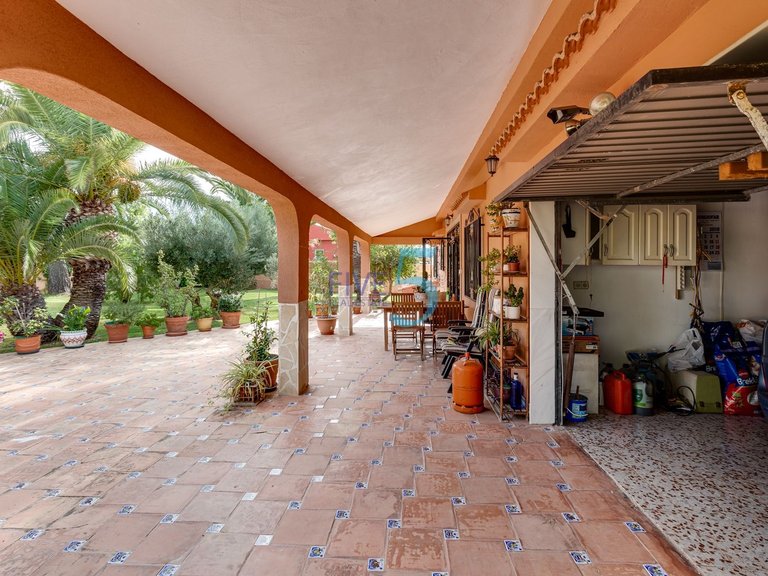 Villa for Sale in Alicante, Valencia 24