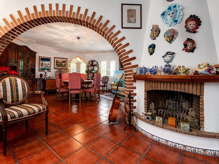 Villa for Sale in Alicante, Valencia 10