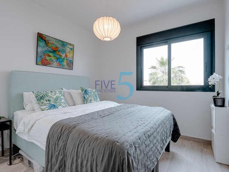 Apartment for Sale in Alicante, Valencia 14