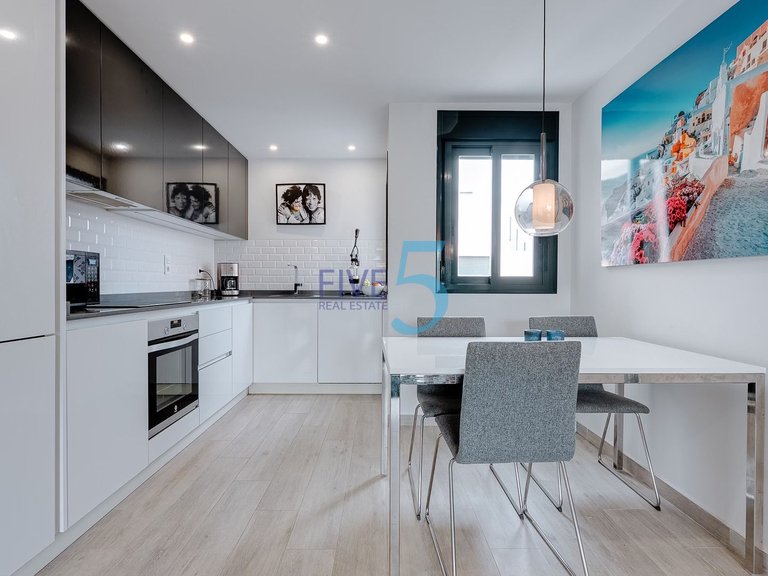 Apartment for Sale in Alicante, Valencia 6