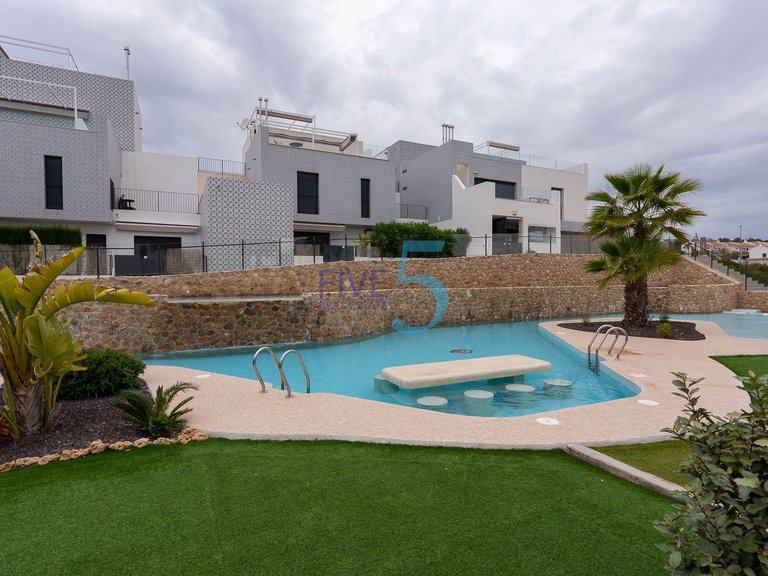 Apartment for Sale in Alicante, Valencia 27