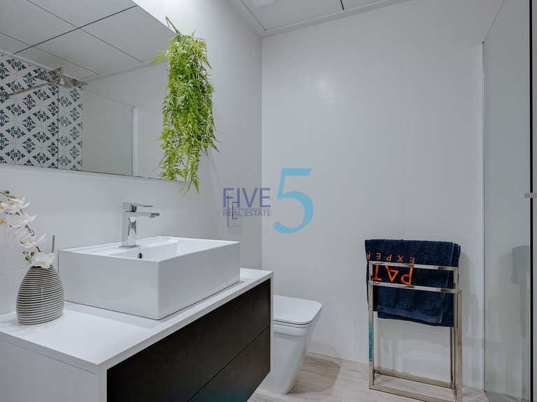 Apartment for Sale in Alicante, Valencia 12