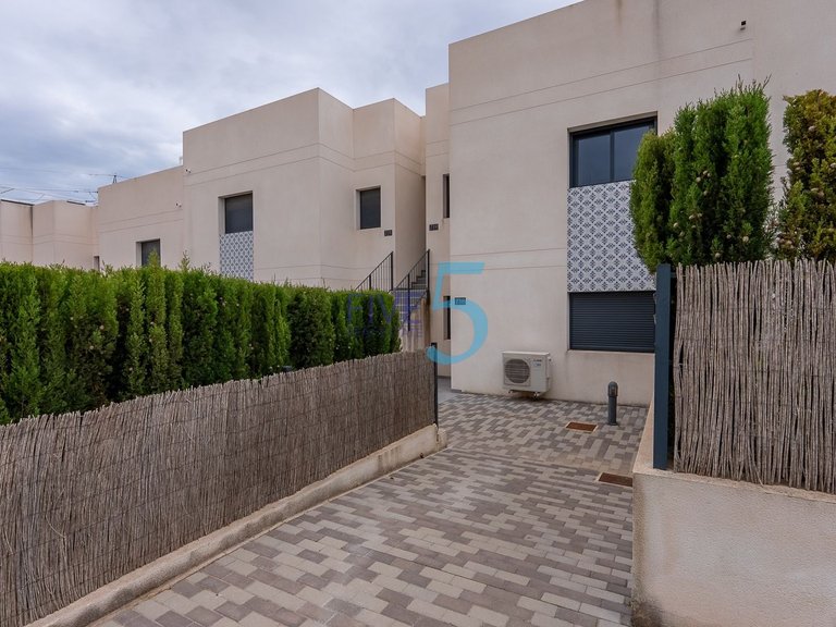 Apartment for Sale in Alicante, Valencia 29