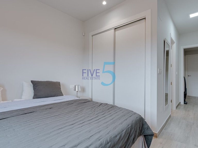 Apartment for Sale in Alicante, Valencia 11