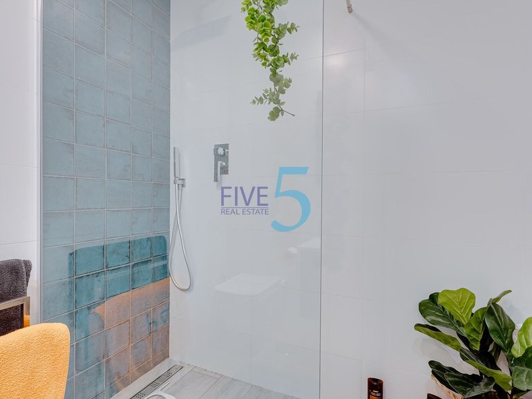 Apartment for Sale in Alicante, Valencia 18