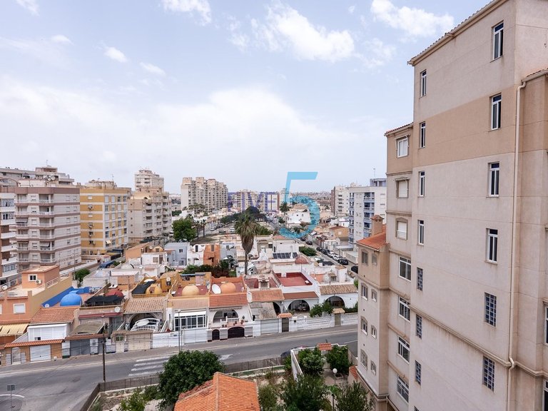 Apartment for Sale in Alicante, Valencia 16