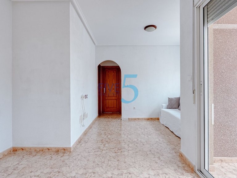 Apartment for Sale in Alicante, Valencia 5