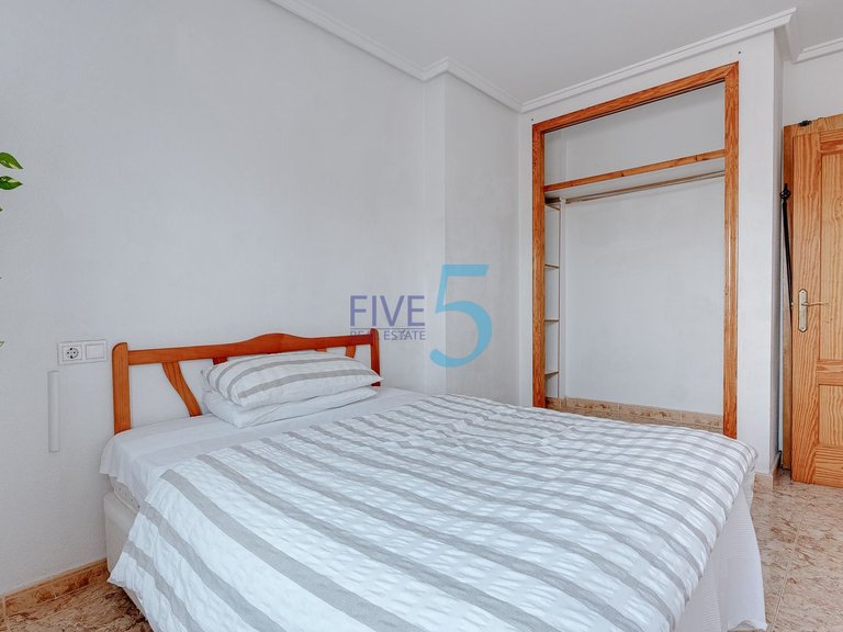 Apartment for Sale in Alicante, Valencia 11
