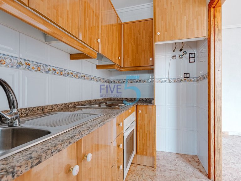 Apartment for Sale in Alicante, Valencia 8