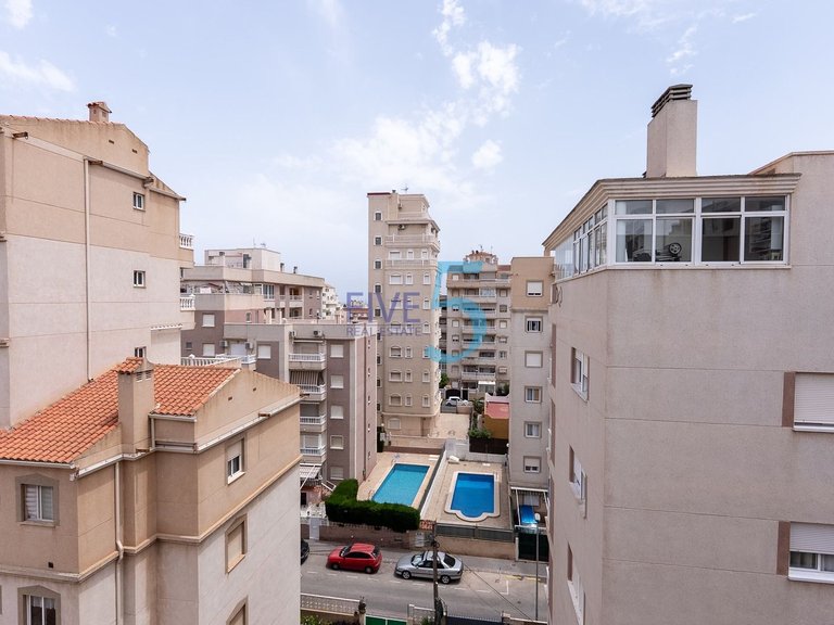 Apartment for Sale in Alicante, Valencia 17