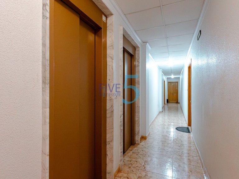 Apartment for Sale in Alicante, Valencia 18